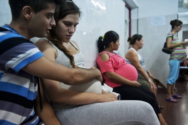 En los últimos tres años, bajó 20% el embarazo adolescente en la Argentina