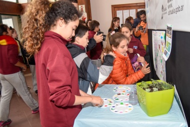 El programa "Ushuaia, de la escuela a la ciudad" ya llegó a más de 600 chicos