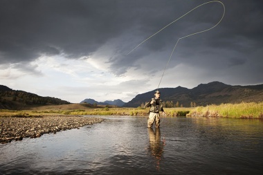 Comenzó la venta de permisos para la temporada de pesca deportiva en la provincia