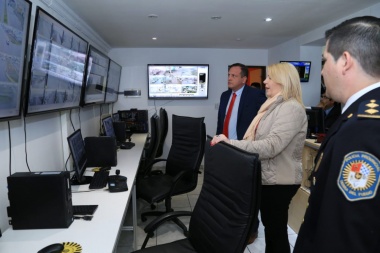 Ponen en funcionamiento el remodelado Centro de Monitoreo y Vigilancia de Río Grande