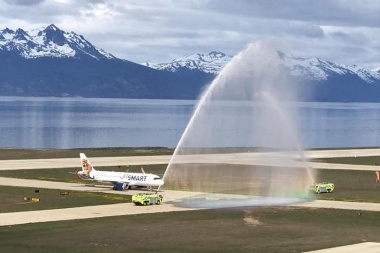 Llegó a Ushuaia el primer vuelo de JetSMART