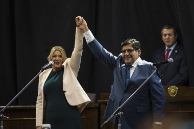 Gobernador por una semana: Bertone renuncia el 9 de diciembre y asume Arcando