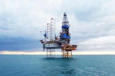 Empresas prometen inversión millonaria para buscar petróleo en las cuencas Austral y Malvinas