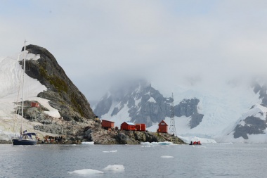Campaña antártica de verano: se cerró la base científica temporaria Brown