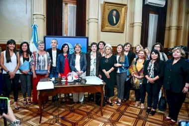 Duré participó de la conformación de la "Banca de la Mujer" en el Senado