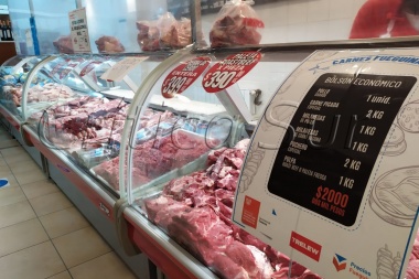 Gobierno renovó acuerdo para ofrecer un bolsón económico de carne y pollo en la provincia