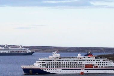 En Malvinas, los isleños consideran "fantasioso" tener una buena temporada de cruceros