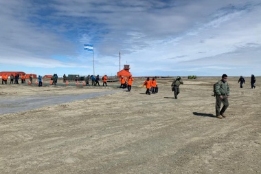 Campaña Antártica de Verano: Concretaron el recambio de personal en cuatro bases