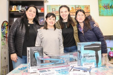 En Ushuaia, la Municipalidad realizó una nueva entrega de herramientas a emprendedoras