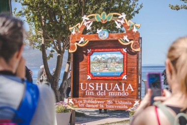 Ushuaia recibió 420 vuelos y 121 cruceros durante el primer mes del año