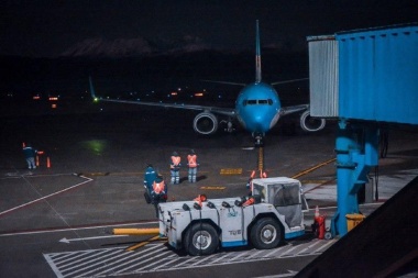 Ushuaia recibirá dos vuelos semanales directos desde Brasil durante la temporada invernal 2023