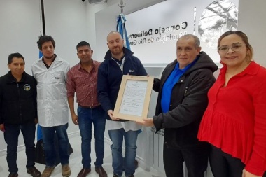 Calisaya destacó la iniciativa de BGH de sumar a Malvinas en la ropa de trabajo del personal