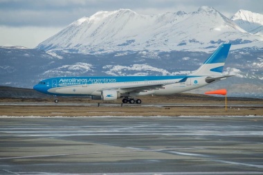 Jubilados y pensionados tendrán un descuento del 20% en pasajes de Aerolíneas Argentinas