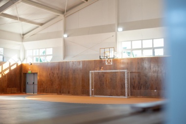 En Río Grande, la Escuela N° 21 ya cuenta con un nuevo gimnasio