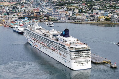 Por primera vez, el puerto de Ushuaia será utilizado para el recambio de más de 4800 cruceristas
