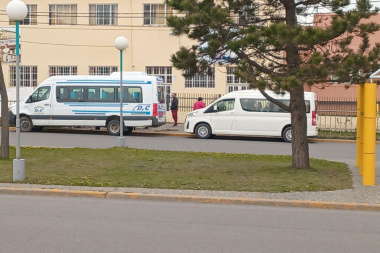 Lanzan controles a transportes privados de pasajeros que trabajan para empresas en Río Grande