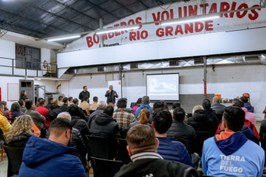 Brindaron conferencia preventiva sobre sismos a miembros del Comité Operativo de Emergencias en la provincia
