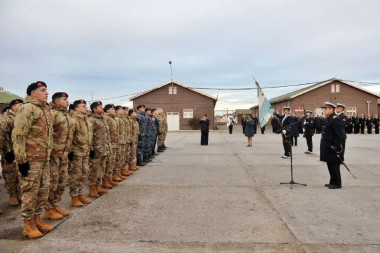 El Municipio acompañó la ceremonia del Día de la Bandera en el BIM 5