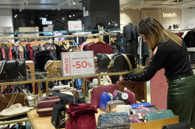 Calculan más de 450 despidos en el sector comercial en el último año y medio en Río Grande