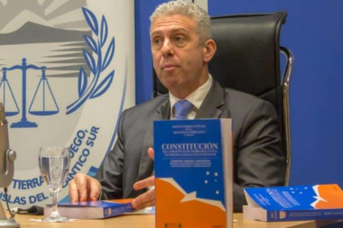 Löffler, recusado y apartado en la causa por la reforma de la Constitución Provincial