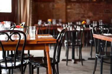 Bares y restaurantes venden hasta un 30% menos en 2025 y no logran cubrir sus costos