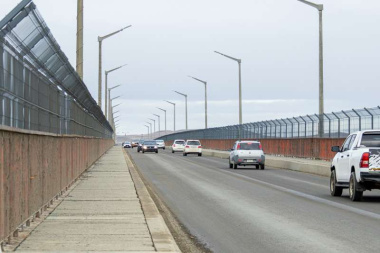 Destacan avance del 60% en las obras de readecuación del puente Mosconi en Río Grande