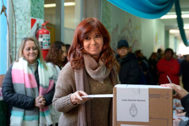 Apelaron la decisión del Juzgado de Río Gallegos que habilitó a Cristina Kirchner para votar en octubre
