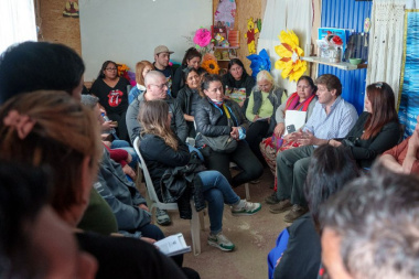 Melella se reunió con referentes barriales de Ushuaia: "Hemos intentado sostener con recursos propios obras que son prioritarias"