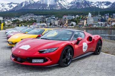 Ushuaia vivió una verdadera fiesta a cielo abierto con la exhibición de Ferrari de la 'Cavalcade Adventure 2025'