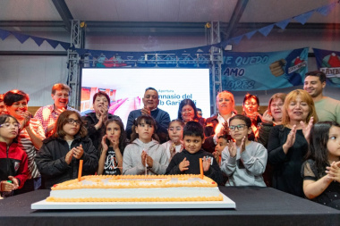 Melella participó de los festejos por el 34° aniversario del barrio Chacra IV de Río Grande