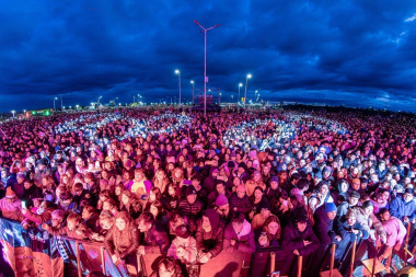 Preparan distintas actividades por el encendido del Árbol de Navidad en Río Grande