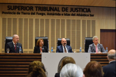 El Superior Tribunal de Justicia rechazó y cerró la causa contra el gobernador Gustavo Melella