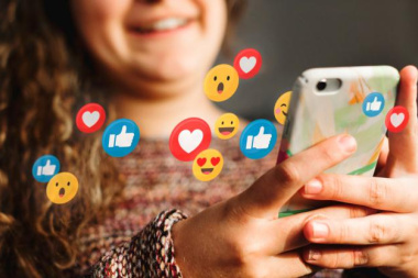 Nueva era de la información: las redes sociales superan a la televisión como principal fuente de noticias