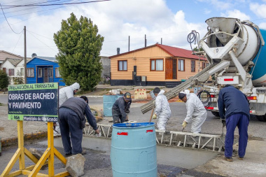 El Municipio intensifica los trabajos de bacheo y mantenimiento en Río Grande