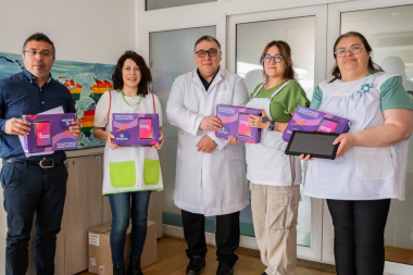 Más de 100 tablets fueron entregadas a escuelas fueguinas seleccionadas por un programa nacional