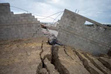 Chubut: Comodoro Rivadavia declara la emergencia geológica y urbanística tras el derrumbe del cerro Hermitte