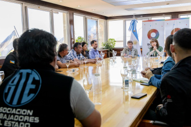 Melella convocó a gremios estatales para una reunión el próximo miércoles 11 en Ushuaia