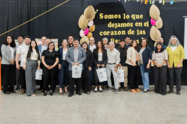 Gobierno homenajeó en Río Grande a docentes bicontinentales