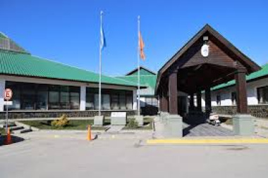 Llega a juicio un hombre acusado de abusar de su hija biológica en Ushuaia