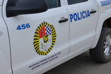 Polícía salvó a una beba que se ahogaba: cuando llegó al Cemep la enviaron en patrullero al Hospital por falta de cobertura