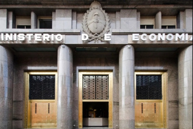 La caída de la recaudación golpea más a la Nación que a las provincias en lo que va de 2026