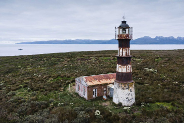 La UNTDF realizó un relevamiento digital del Faro Año Nuevo ubicado en la Isla Observatorio