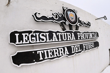 La Legislatura desembarca en Río Grande y docentes presionarán por la ley de financiamiento