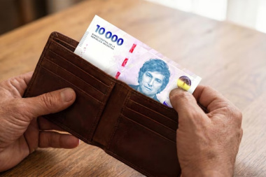 El 70% de los votantes de Milei asegura que su salario perdió contra la inflación, según una encuesta