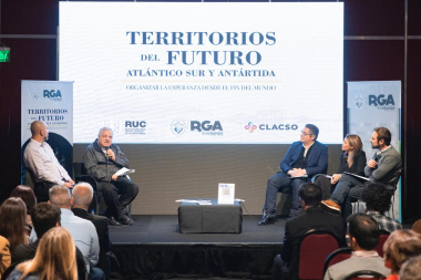 Feria del Libro: Perez pidió “construir desde el sur una agenda estratégica para el futuro argentino"
