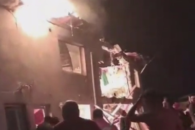 Explotó un edificio en Santa Cruz y buscan víctimas entre los escombros: un bebé y dos adultos murieron