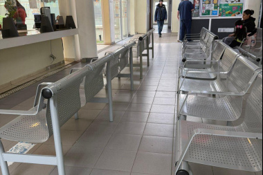 El Hospital Regional de Río Grande recibió donación del aeropuerto para mejorar espacios de espera