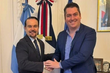 El intendente Martín Perez se reunió con el Embajador de Francia en la Argentina