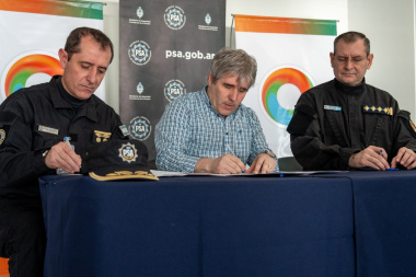 Firman acuerdo de cooperación para actuar ante contingencias en el aeropuerto de Río Grande