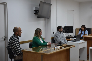 Condenan a 6 años de prisión a un hombre por robarle el auto a un remisero en Río Grande